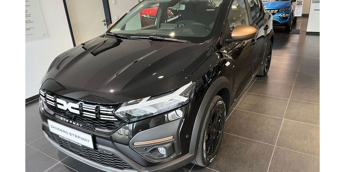 Dacia Sandero 11.800 km 18.980 &euro; Langenfeld 40764