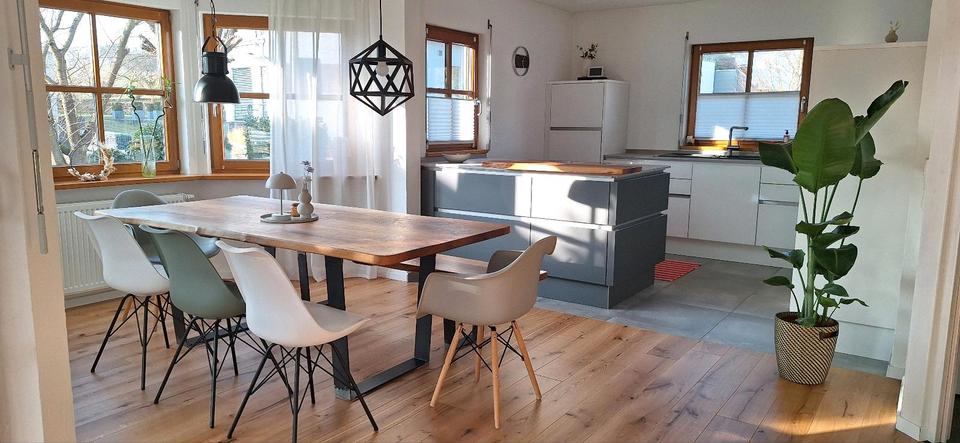 Einfamilienhaus Hammelburg - 5.5 Zimmer, 130 m&sup2;, 1.300&euro; | Angebot:25395212