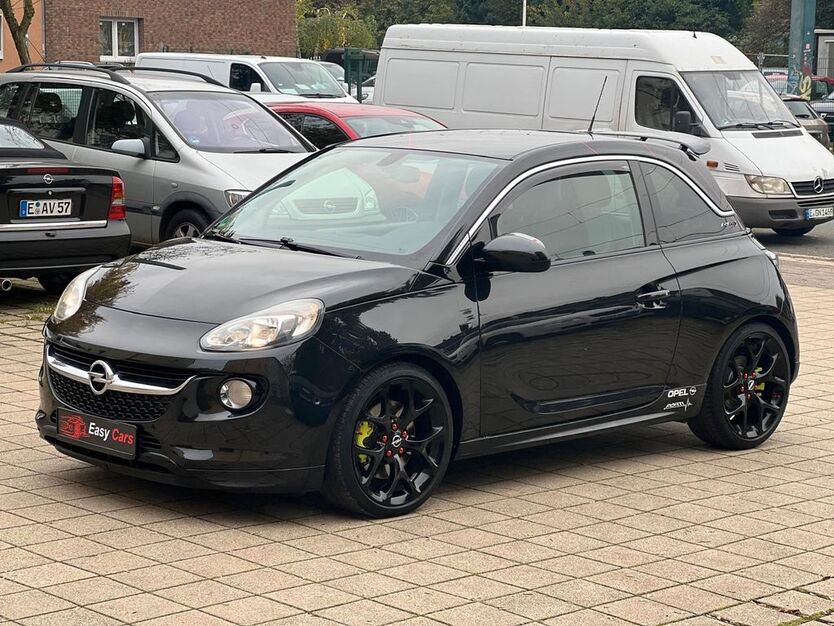 Opel Adam 113.000 km 9.900 € Essen 45359