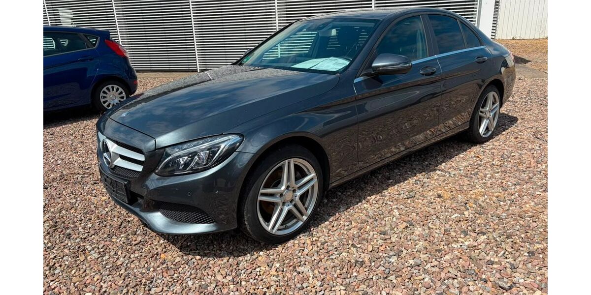 Mercedes-Benz C 220 144.446 km 15.900 &euro; Berge 49626