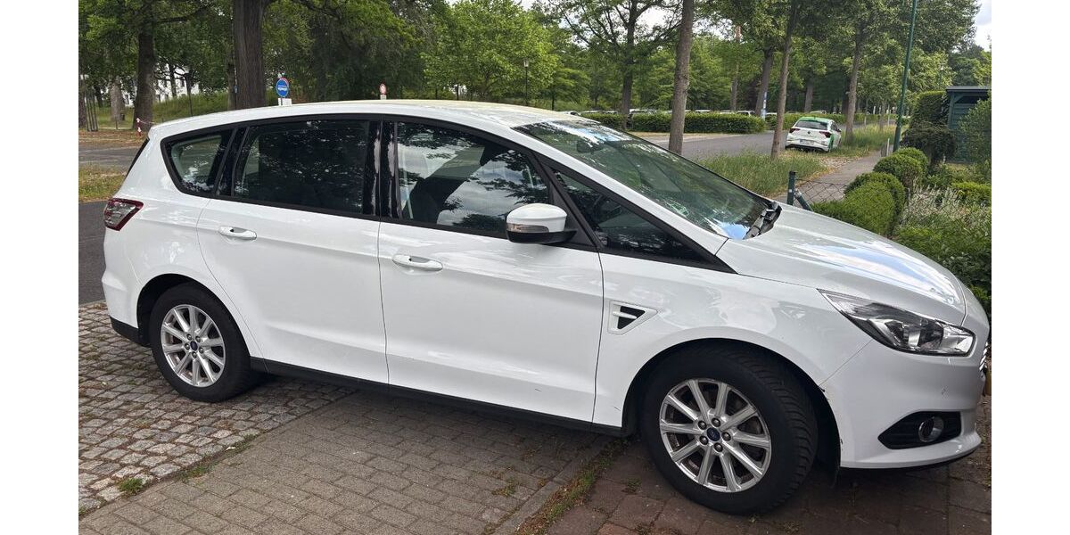 Ford S-Max 109.500 km 13.900 &euro; Eberswalde 16225