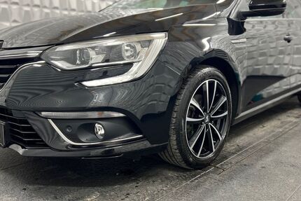 Renault Megane 64.000 km 13.890 &euro; Werdau OT Steinpleis 08412