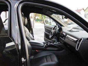 Porsche Cayenne Plug-In-Hybrid Top Ausst.Mod.2022 156.000 km 43.999 &euro; Biebesheim 64584