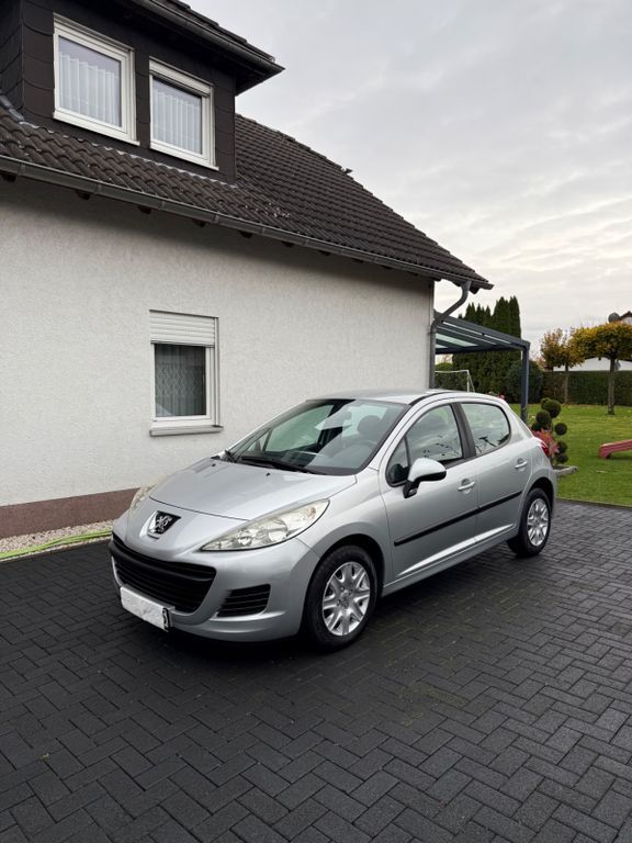 Peugeot 207 119.000 km 3.850 € Hennef 53773