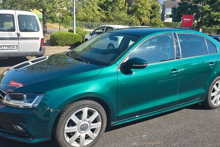 VW Jetta 122.000 km 9.200 &euro; Randersacker 97236