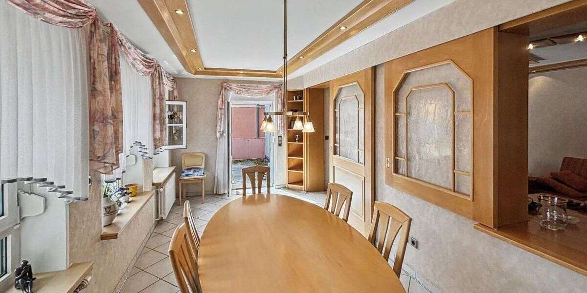Etagenwohnung Freudenstadt - 3 Zimmer, 100 m&sup2;, 269.000&euro; | Angebot:26737135