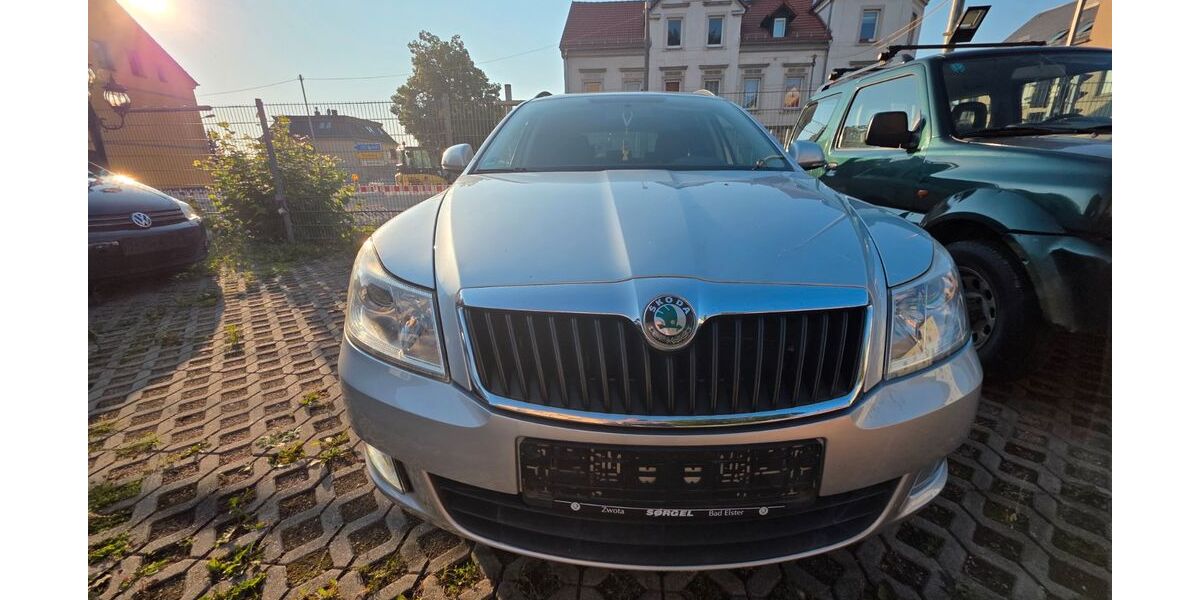 Skoda Octavia 195.000 km 2.200 &euro; zwickau 08064