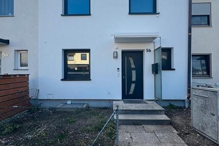 Haus Neufahrn bei Freising Mintraching-Grüneck - 7 Zimmer, 140 m&sup2;, 2.750&euro; | Angebot:26066116