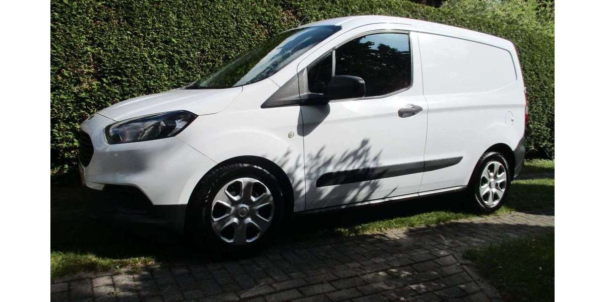 Ford Transit Courier 105.000 km 8.500 &euro; Berlin 13053