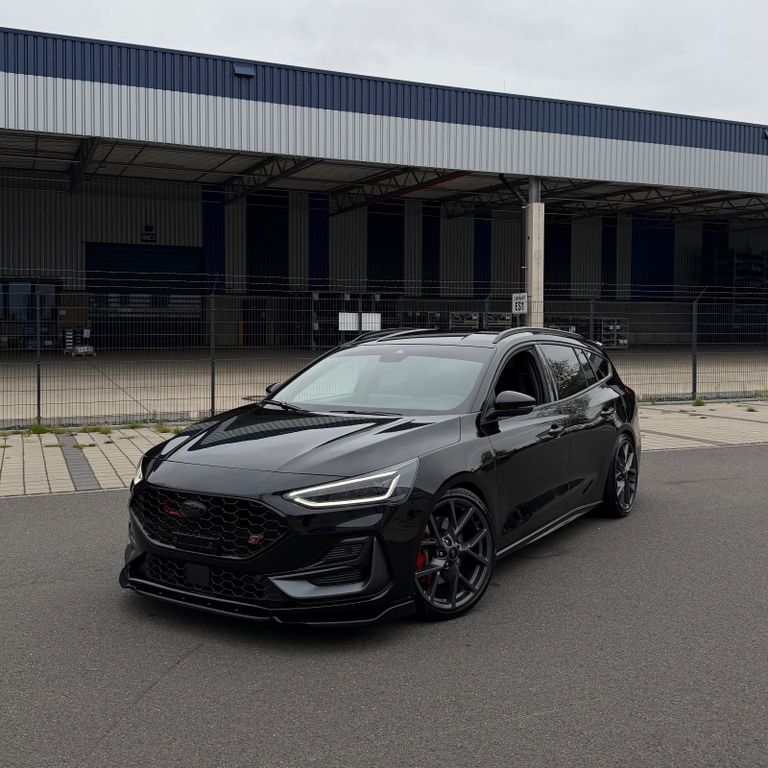 Ford Focus 39.999 km 33.499 € Barsinghausen 30890