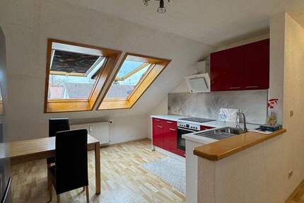 Helle 4,5-Zimmer-Dachgeschosswohnung in Singen (Hohentwiel) 4 zimmer