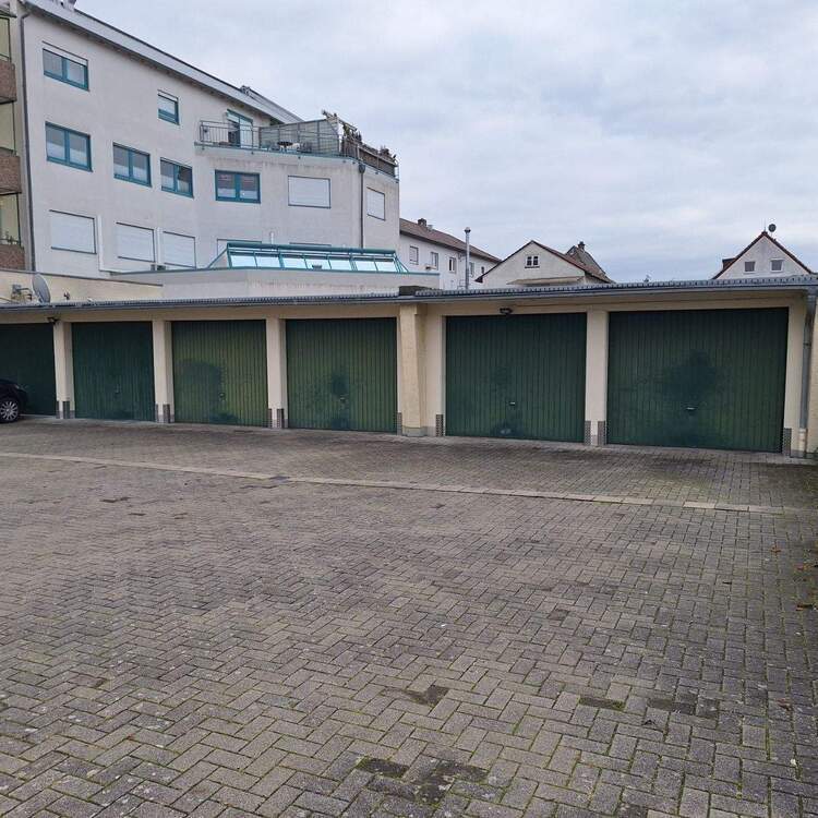 Limburgerhof - Große 2 Zimmerwohnung mit Balkon in zentraler Lage