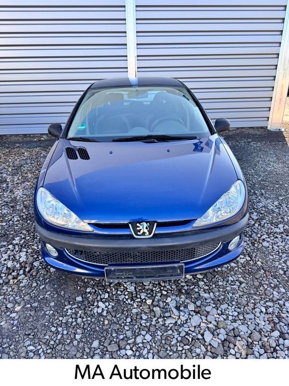 Peugeot 206 196.367 km 900 € Euskirchen 53881