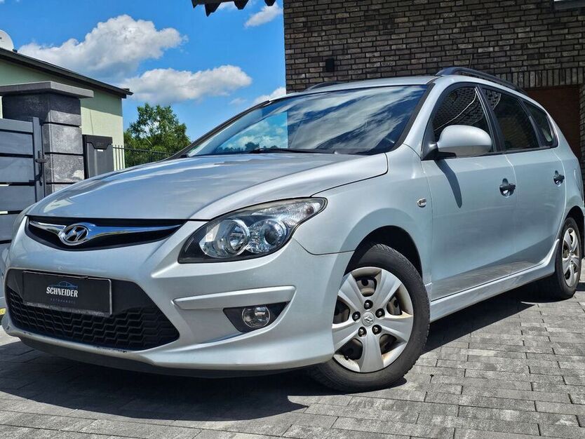 i30