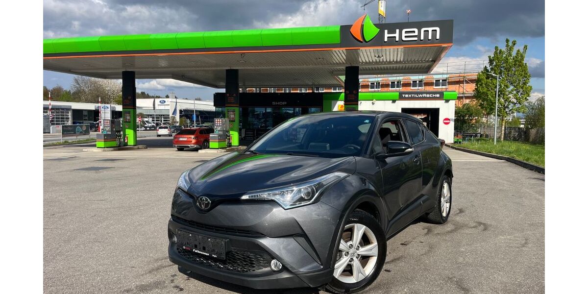 Toyota C-HR 134.289 km 11.999 &euro; Rosenheim 83026