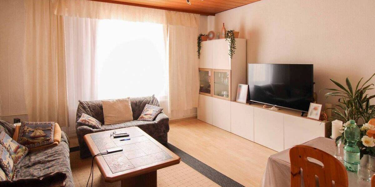 Etagenwohnung Reutlingen Weststadt - 3 Zimmer, 78 m&sup2;, 189.000&euro; | Angebot:26307595