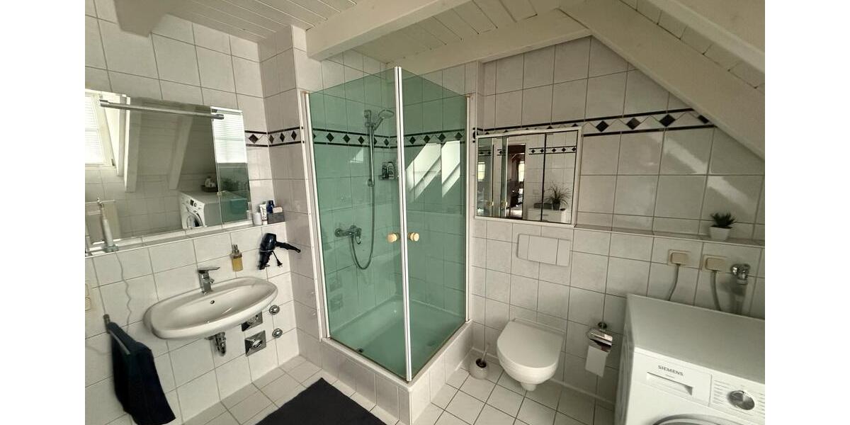 Dachgeschoßwohnung Aresing - 2.5 Zimmer, 103 m&sup2;, 360.000&euro; | Angebot:27087952