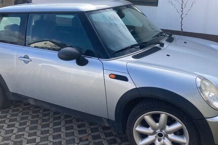 Mini ONE 145.000 km 3.200 &euro; Marktleugast 95352
