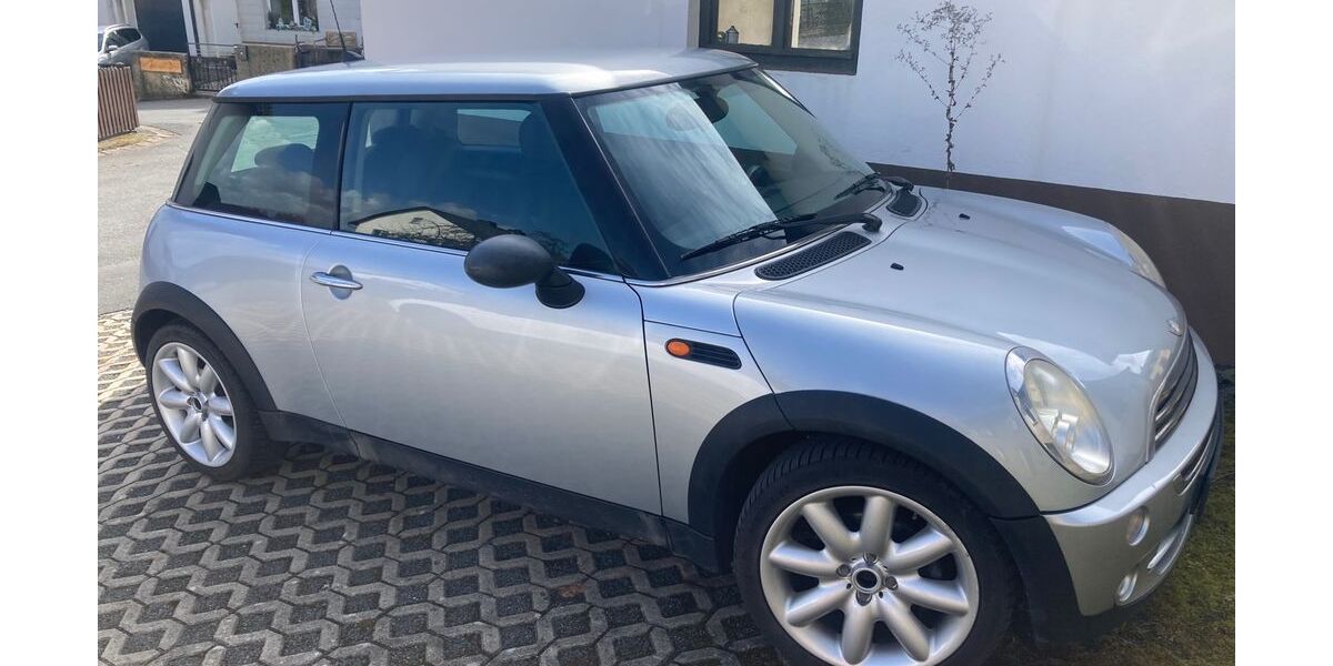Mini ONE 145.000 km 3.200 &euro; Marktleugast 95352