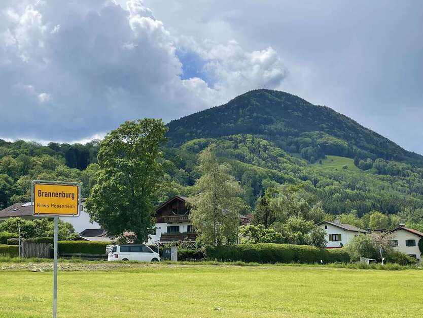 Grundstück zu verkaufen in Brannenburg 1.395.000 € 1302 m²
