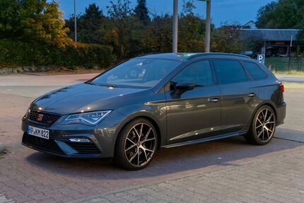 Seat Leon 76.200 km 19.999 &euro; Fürth 65658