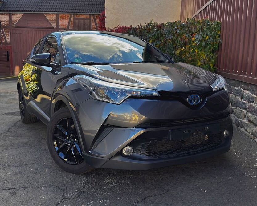 Toyota C-HR 114.421 km 16.950 € Battenberg 35088