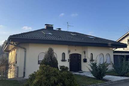 Haus zum Kaufen in Bretten 745.000 € 151.36 m² 7.5 zimmer