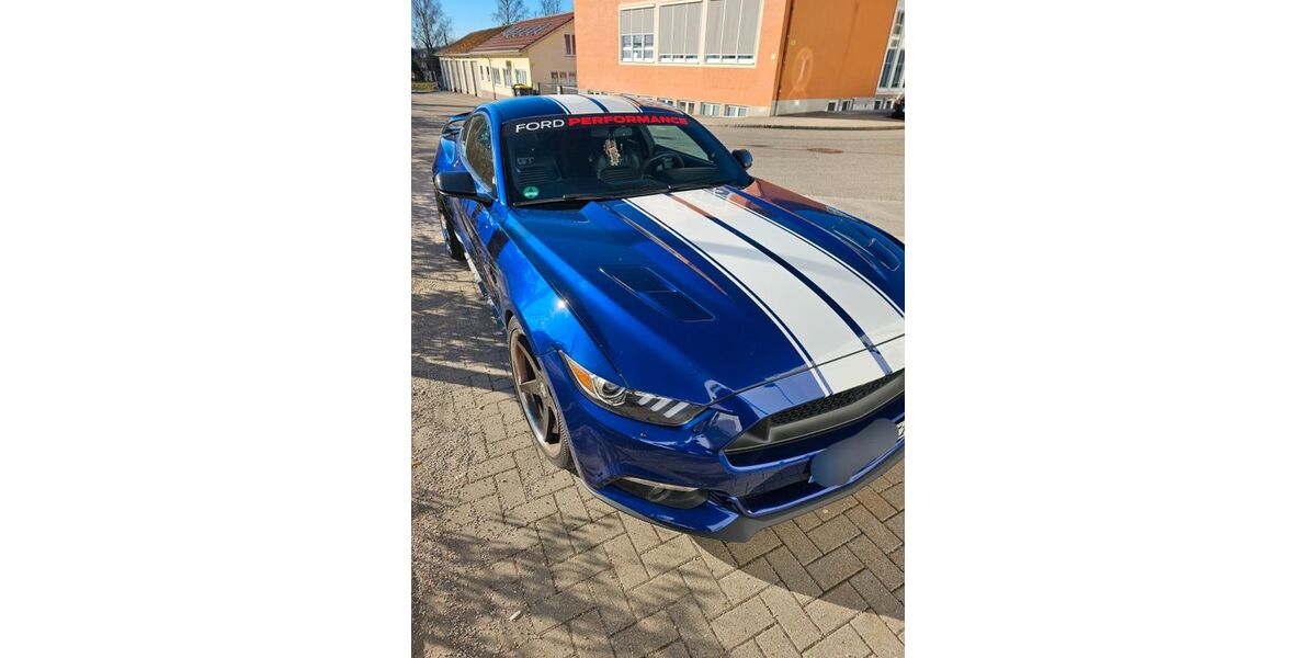 Ford Mustang 92.500 km 23.000 &euro; Waldachtal 72178