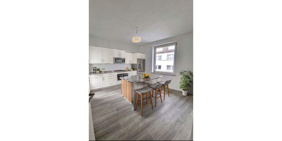 Zimmer in WG - In zentraler sanierter Wohnung mit zwei Bädern 4 zimmer