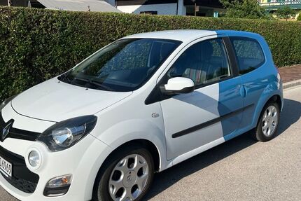 Renault Twingo 111.111 km 3.900 € Raubling 83064
