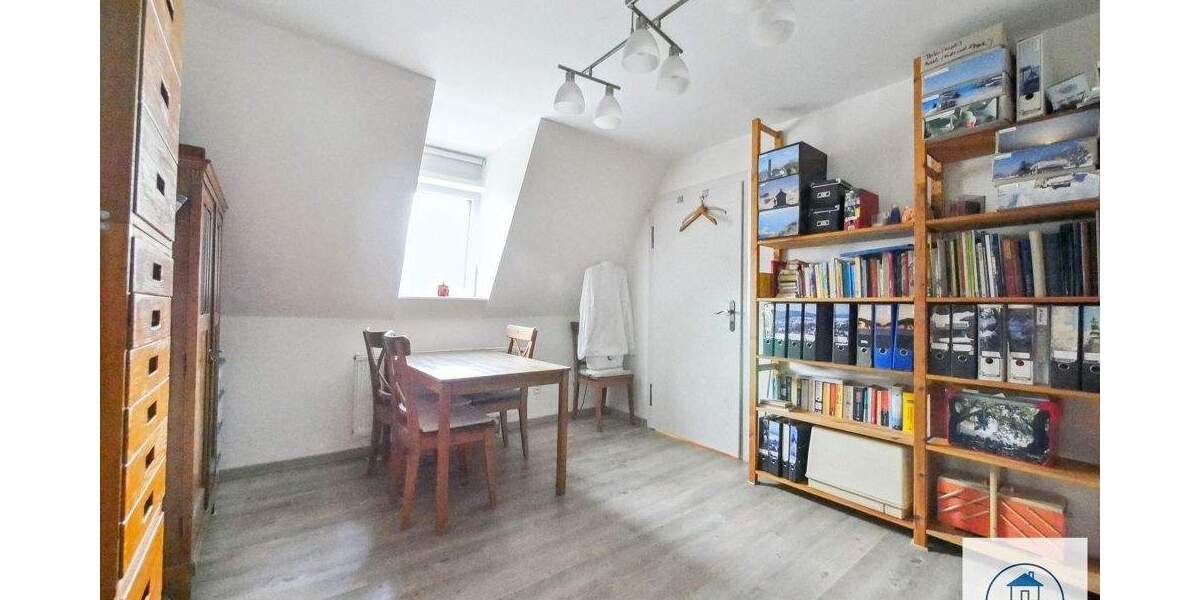 +DD: Romantische 5-R-DHH im Landhausstil + Nebenhaus zu vermieten! Garage + Garten mit Pool & Sauna+ 6 zimmer