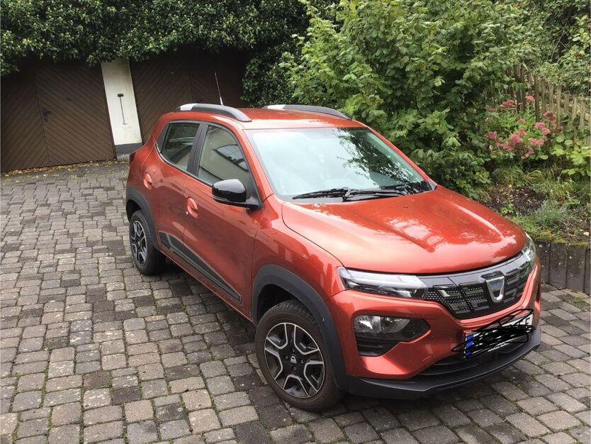 Dacia Spring 15.000 km 11.500 € Malbergweich 54655