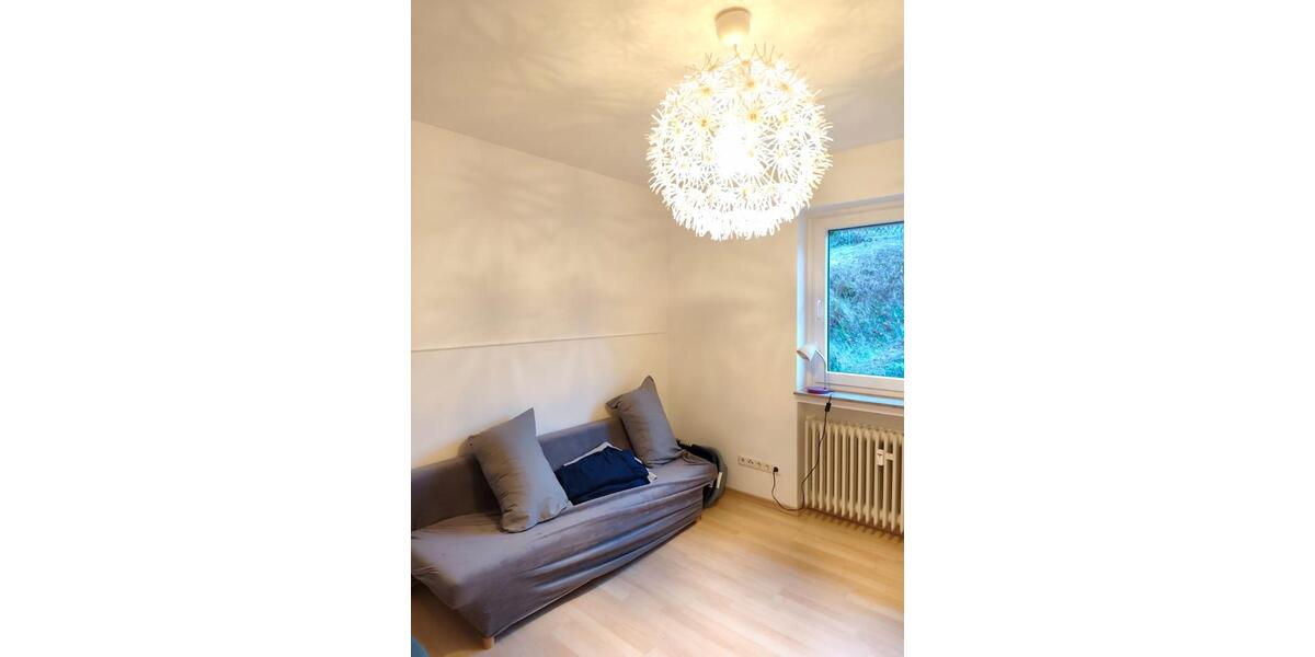 Etagenwohnung Siegen Eiserfeld - 4 Zimmer, 110 m&sup2;, 1.000&euro; | Angebot:25353947