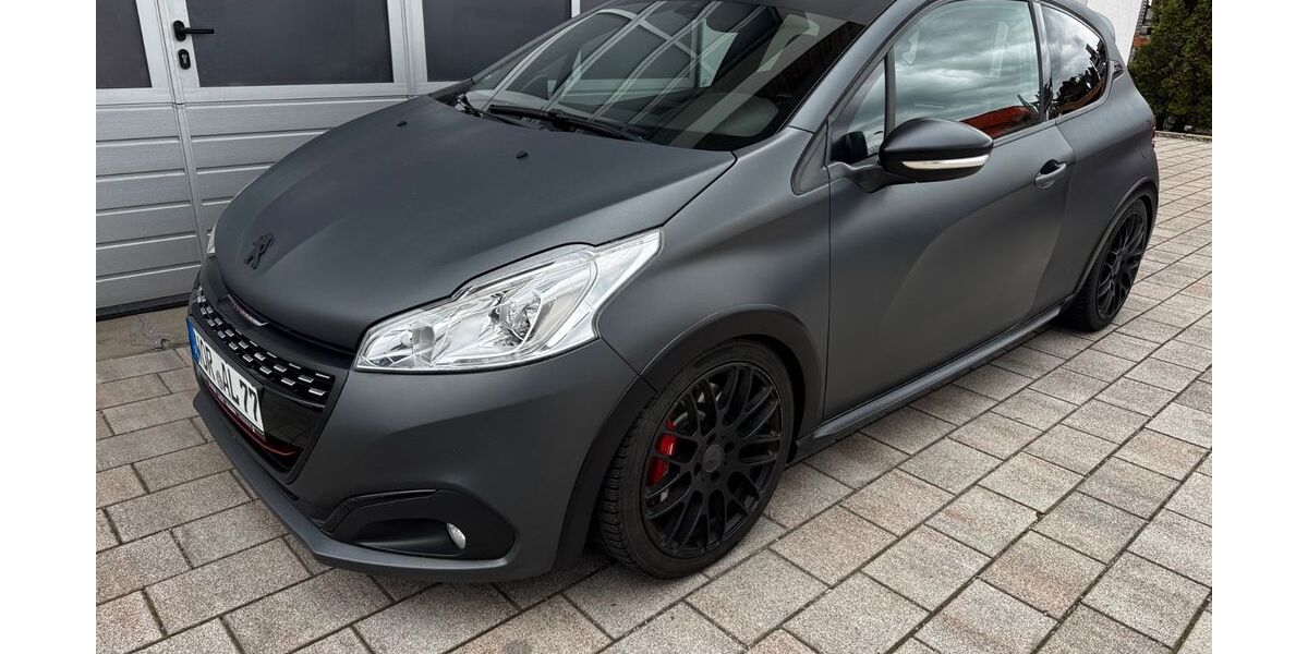 Peugeot 208 92.000 km 13.900 &euro; Geretsried bei München 82538