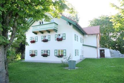 Geräumiges Bauernhaus mit Stall und Tenne
