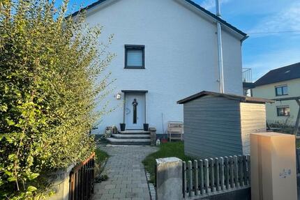 Haus Vöhringen - 5 Zimmer, 140 m&sup2;, 440.000&euro; | Angebot:26840073