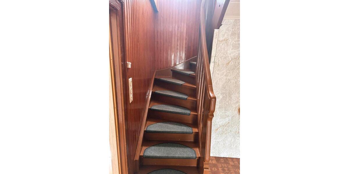 Einfamilienhaus Mehren - 8 Zimmer, 110 m&sup2;, 250.000&euro; | Angebot:25915413