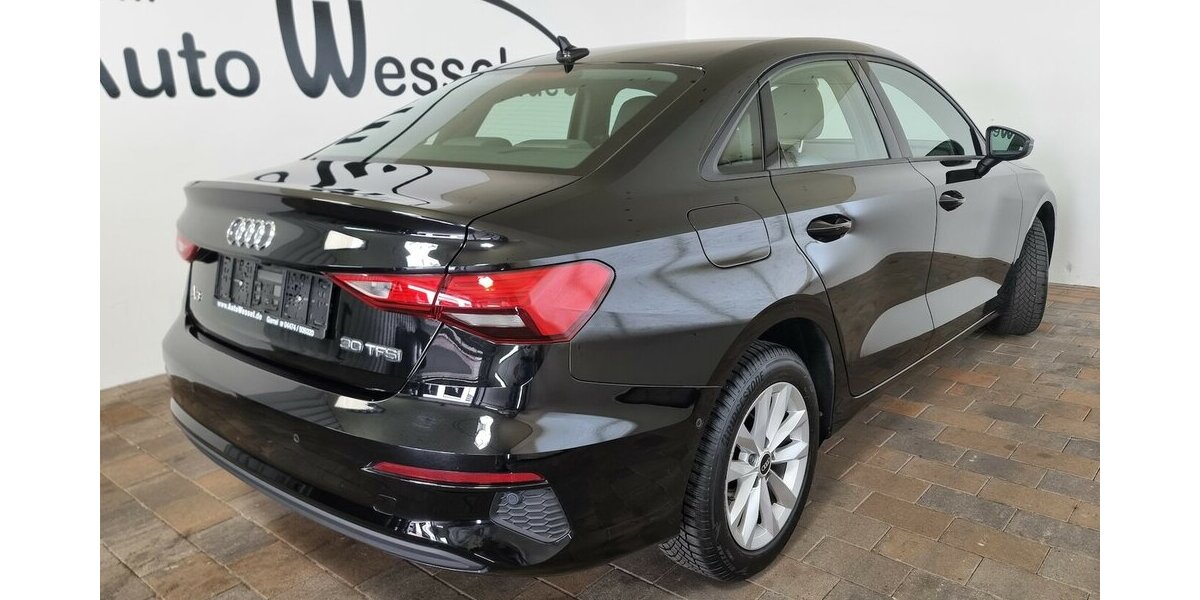 Audi A3 30TFSI limo Navi Leder Digital VIC Kamera LED 66.400 km 21.100 &euro; Garrel 49681
