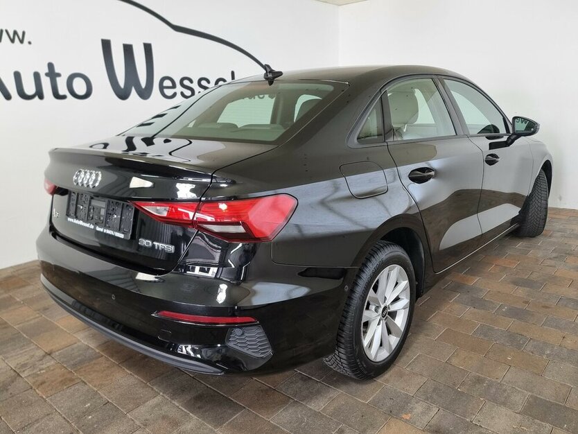 Audi A3 30TFSI limo Navi Leder Digital VIC Kamera LED 66.400 km 21.900 € Garrel 49681