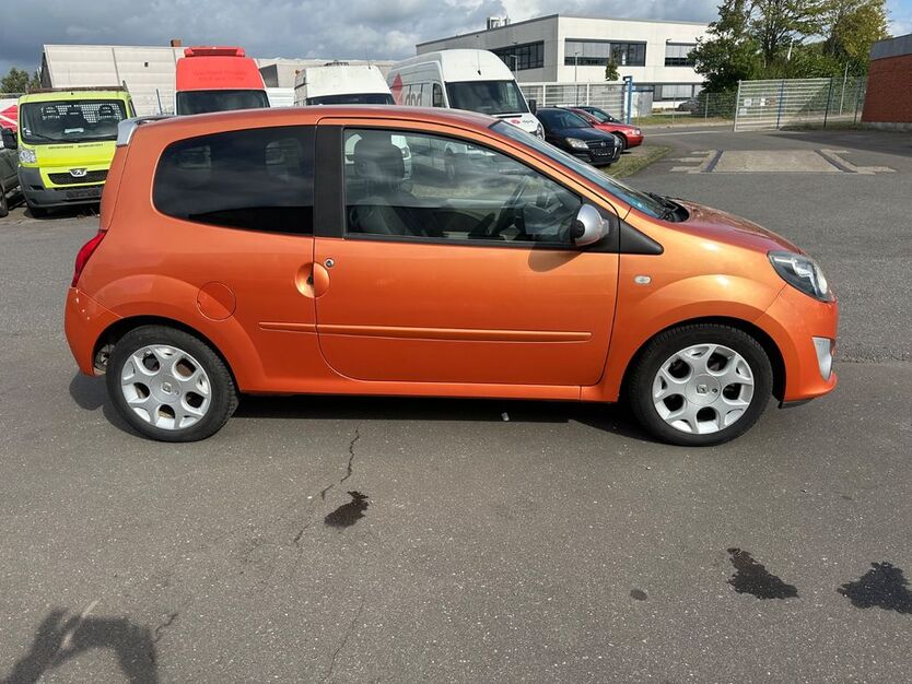Renault Twingo 137.367 km 2.680 € Rendsburg 24768
