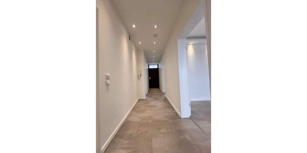 Renovierte Wohnung mit Balkon und modernem Bad - Perfekte Lage mit Top-Anbindung 3 zimmer