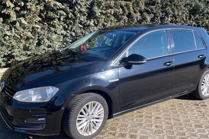 VW Golf 129.000 km 9.900 &euro; Bad Kleinen 23996