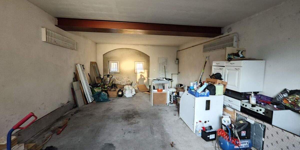 Einfamilienhaus Bobritzsch-Hilbersdorf Niederbobritzsch - 7 Zimmer, 250 m&sup2;, 130.000&euro; | Angebot:25696965