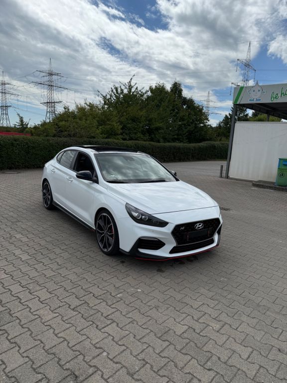 i30