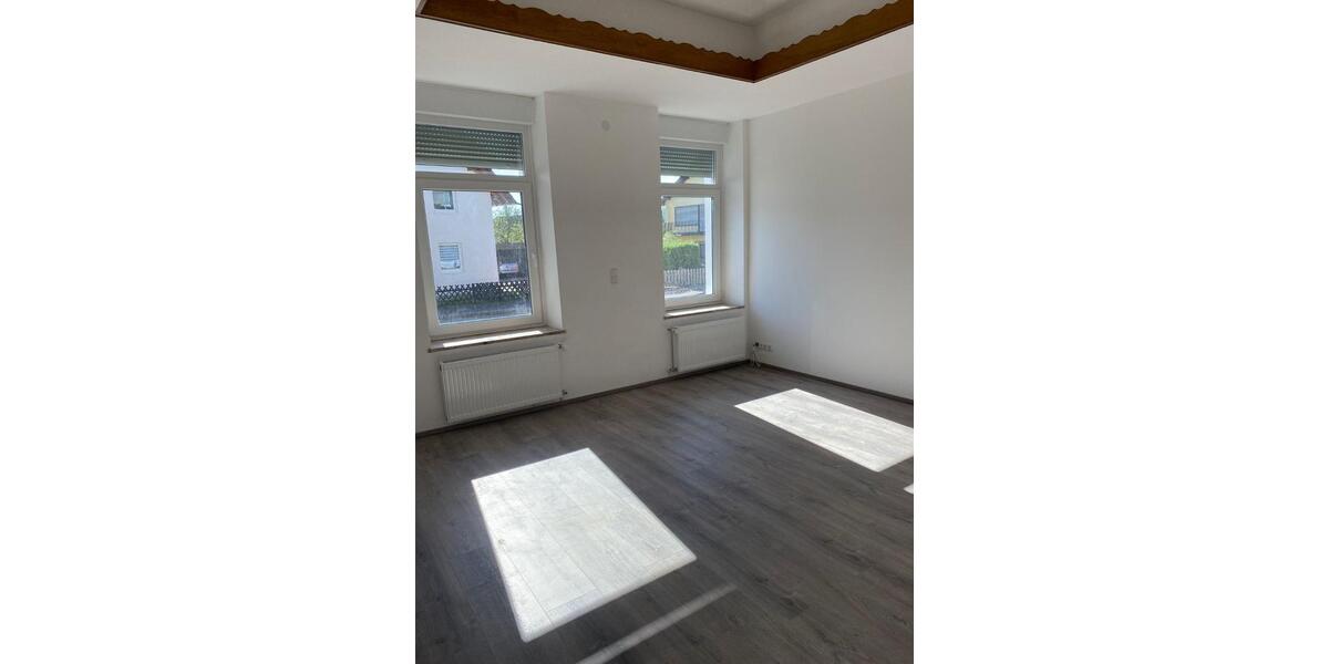 Erdgeschoßwohnung Lügde - 3 Zimmer, 115 m&sup2;, 650&euro; | Angebot:26647360