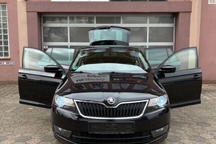 Skoda Rapid 90.990 km 9.970 &euro; Hamburg 20537