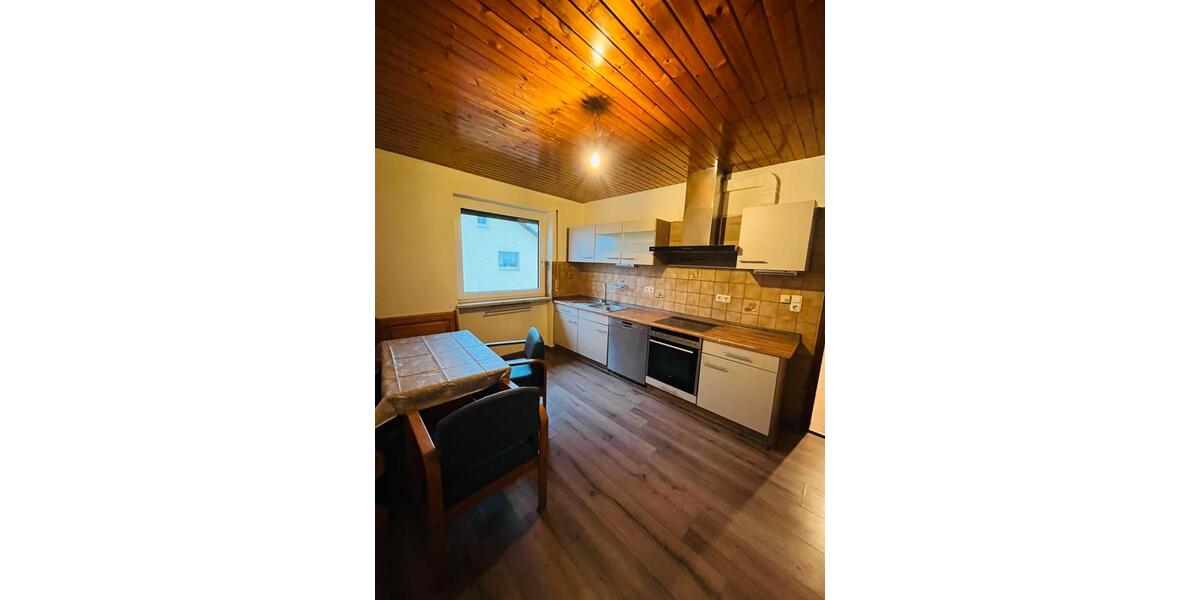 Etagenwohnung Pressath - 2 Zimmer, 74 m&sup2;, 123&euro; | Angebot:26336635