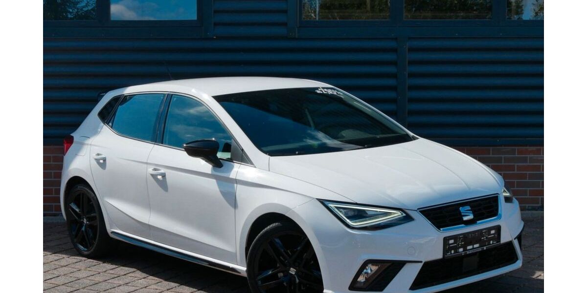 Seat Ibiza 33.408 km 16.990 &euro; Schneeberg 08289