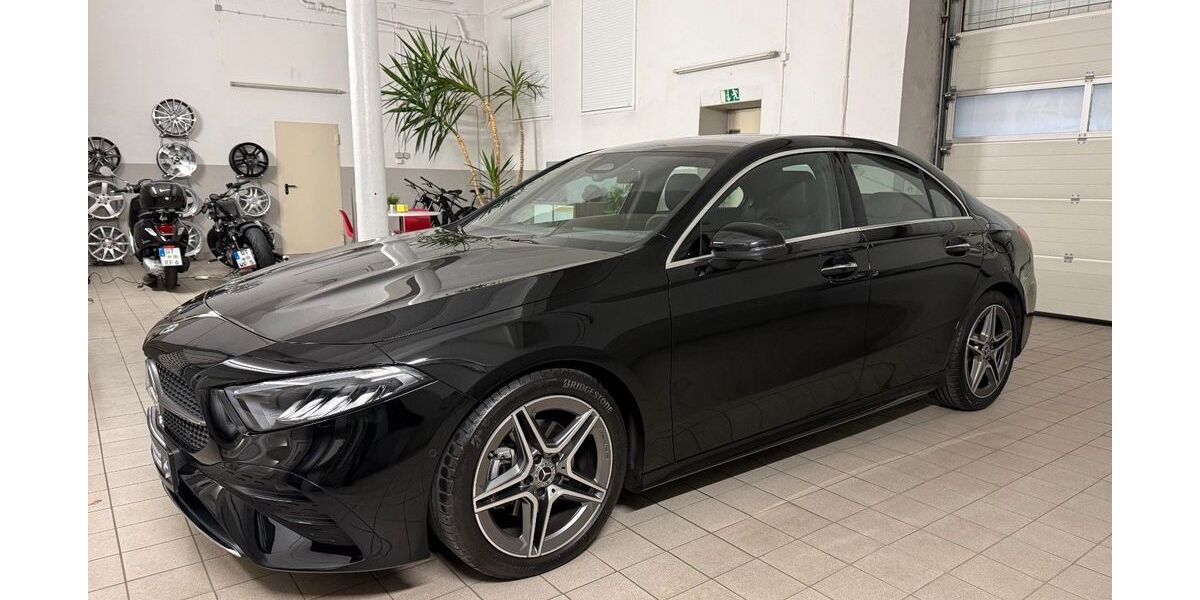 Mercedes-Benz A 180 8.200 km 32.880 &euro; Langenberg 33449