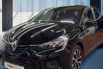 Renault Clio 33.678 km 14.512 € Köln 50939